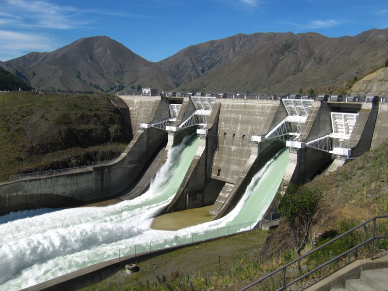 סכרים להפקת חשמל בניו זילנד